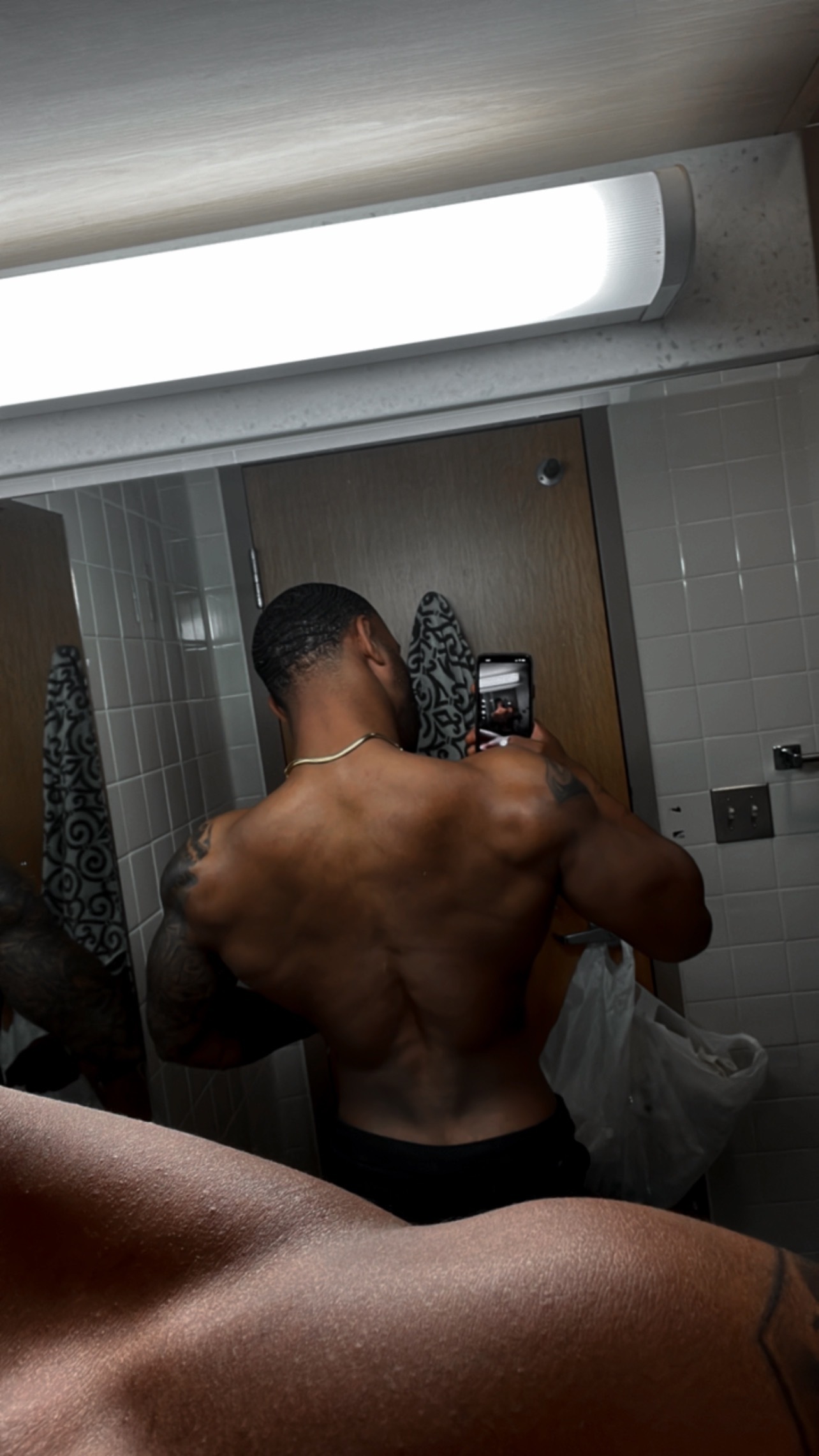 Living Like Larry OnlyFans header