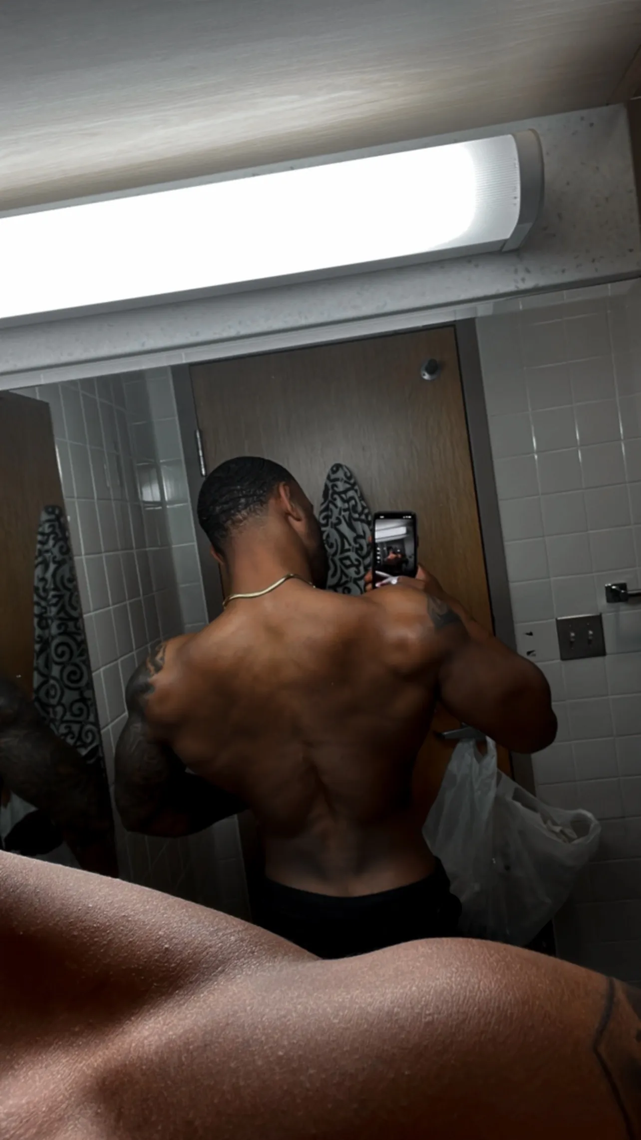 Living Like Larry OnlyFans header