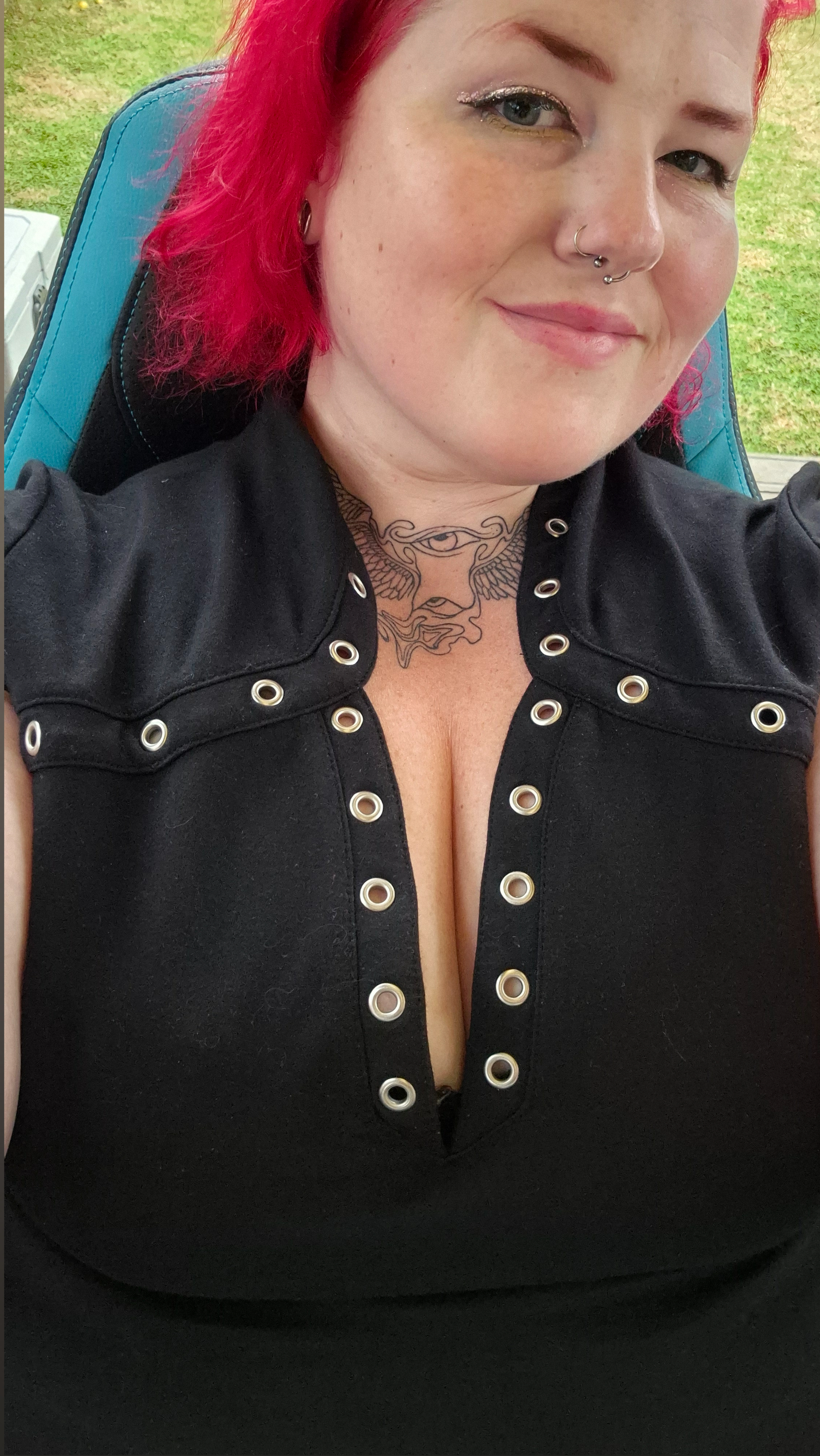 Fizzy duBois OnlyFans header