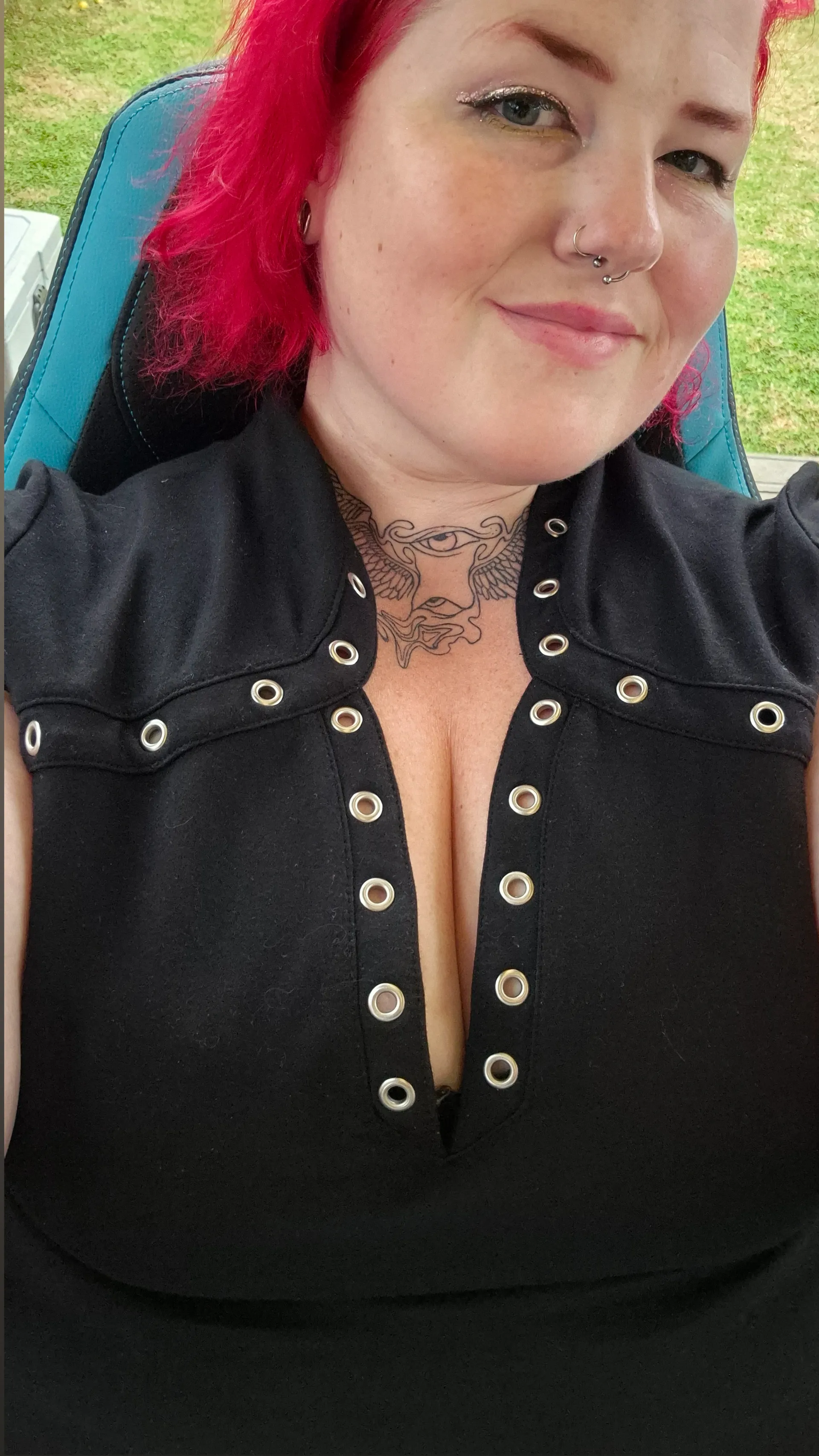 Fizzy duBois OnlyFans header