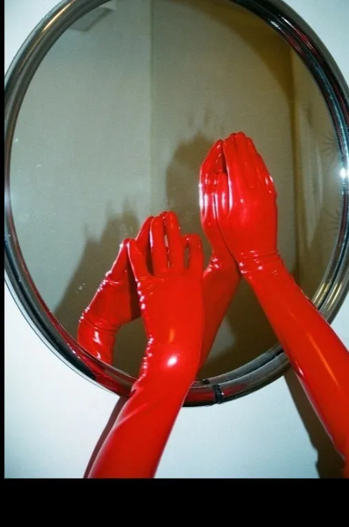 ꧁༺ 𝓘𝓿𝔂 ༻꧂ OnlyFans header