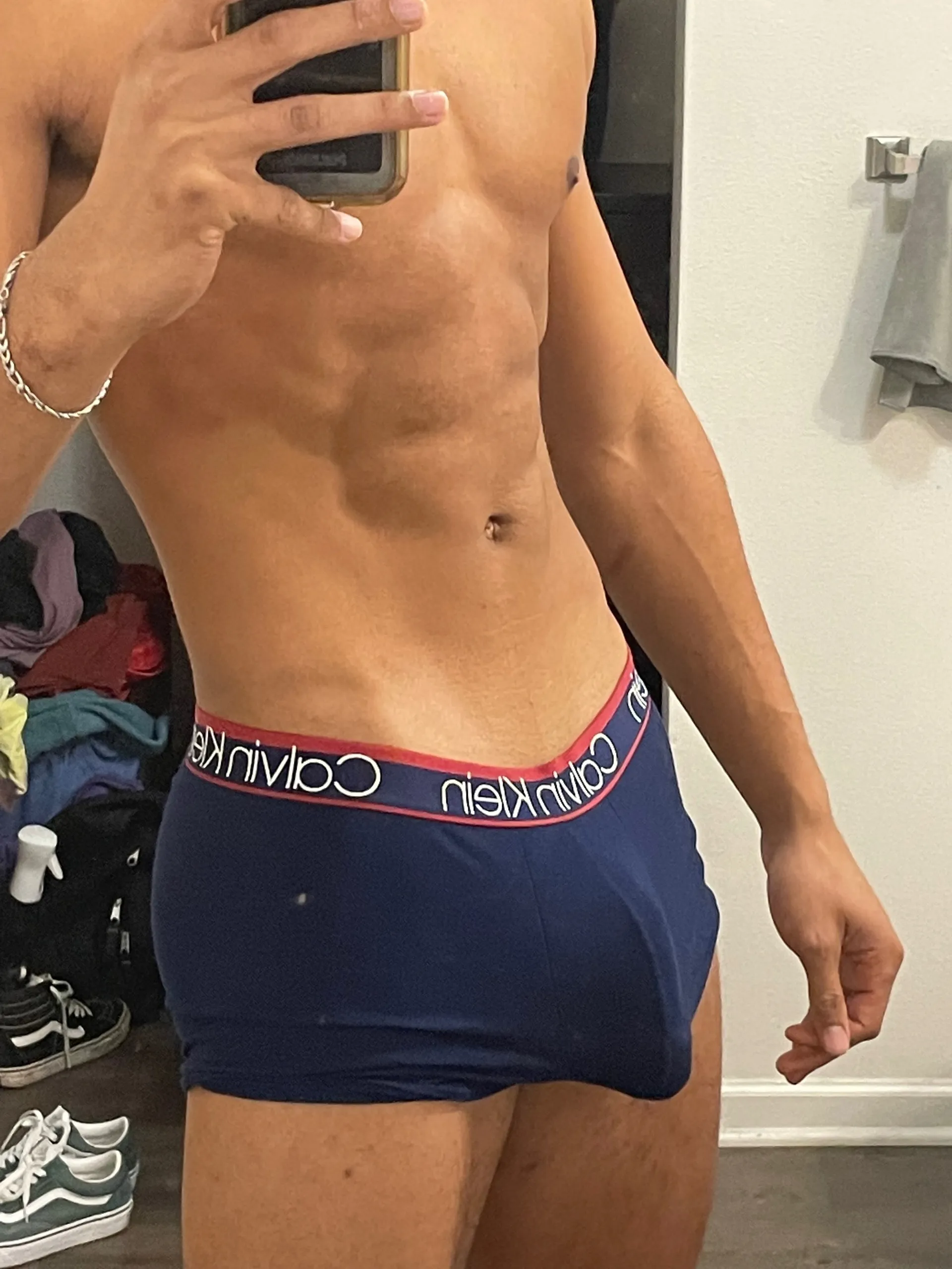 Follow James OnlyFans header