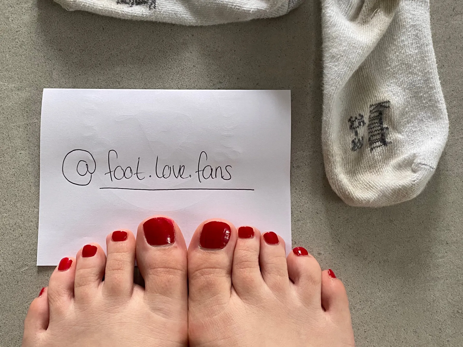 foot.love.fans cover