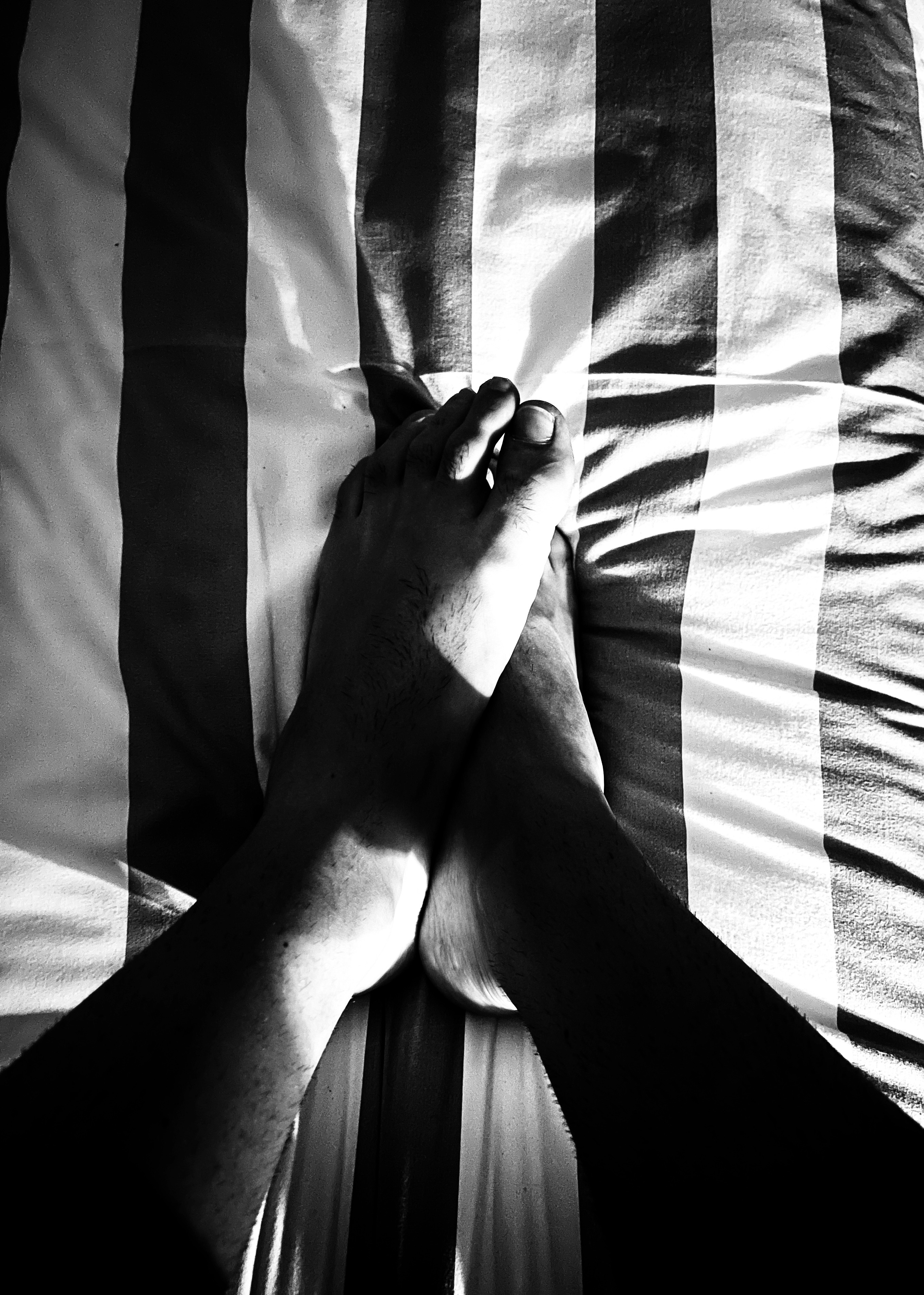 FOOT DICK POISON 🔥