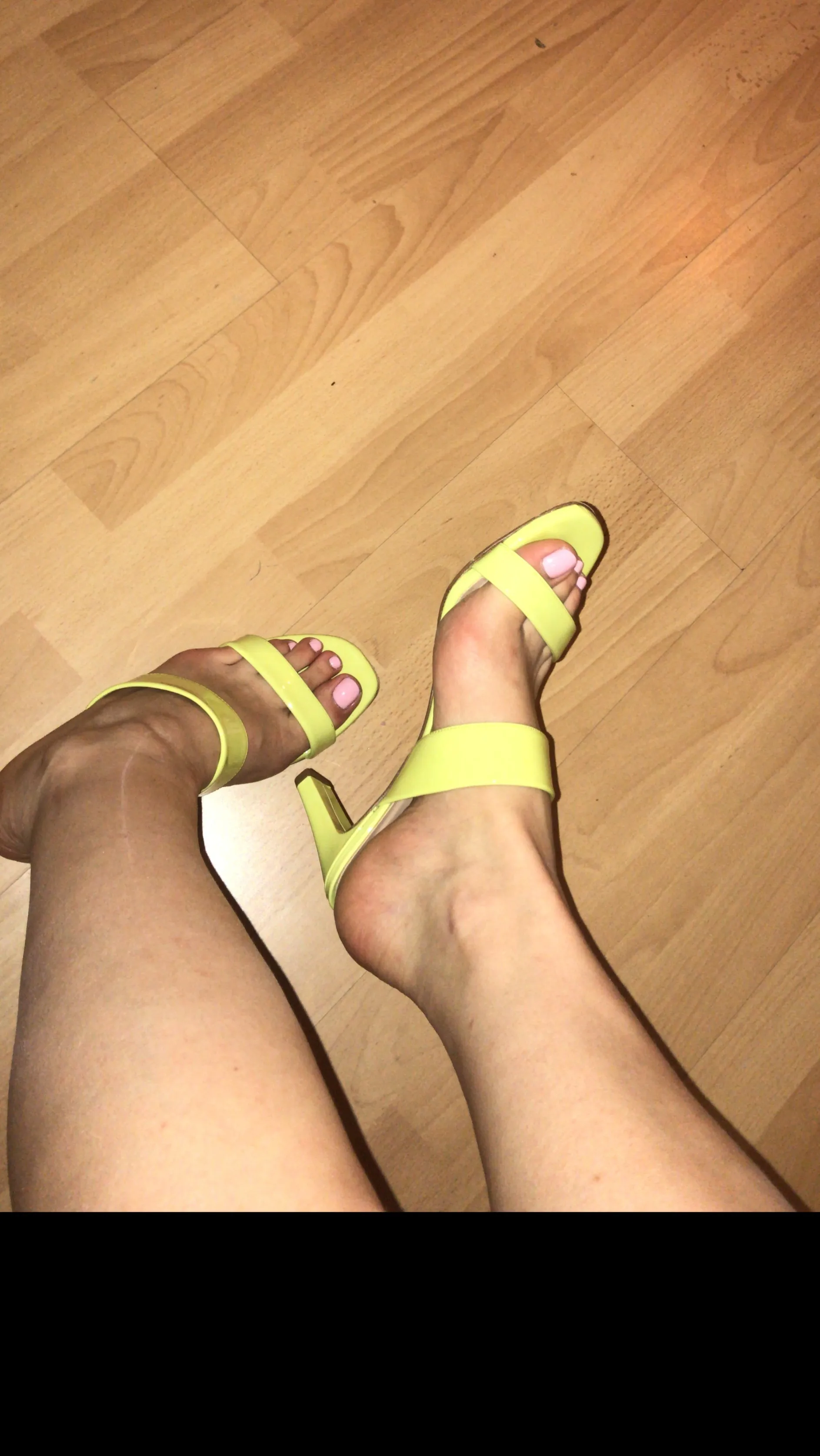 Bella OnlyFans header