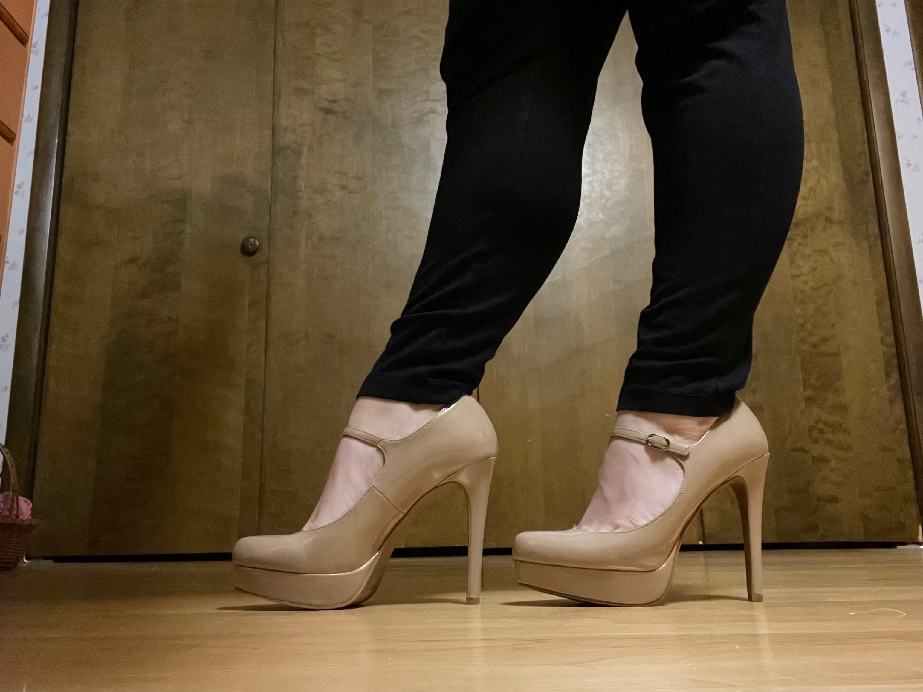 Footsie Female OnlyFans