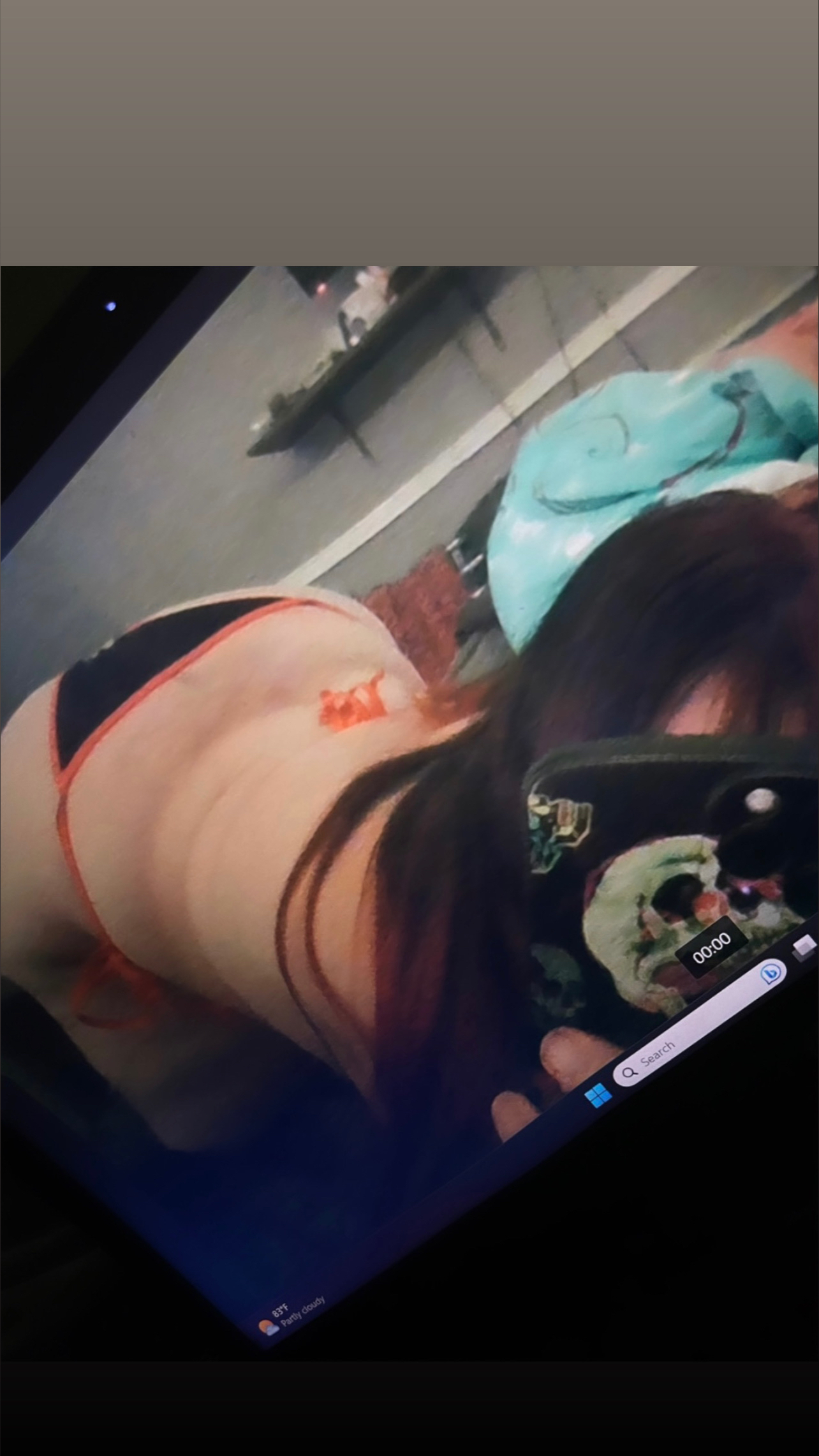 Foreign 🕷🖤 OnlyFans