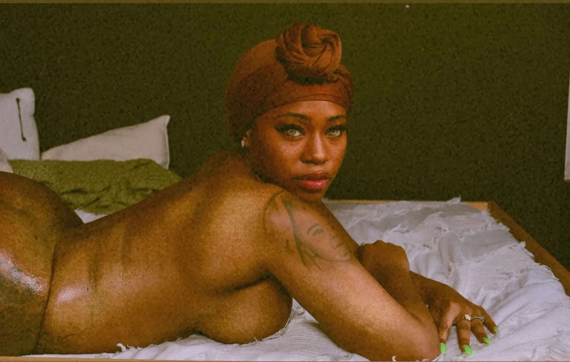 Foreign Renaa OnlyFans header