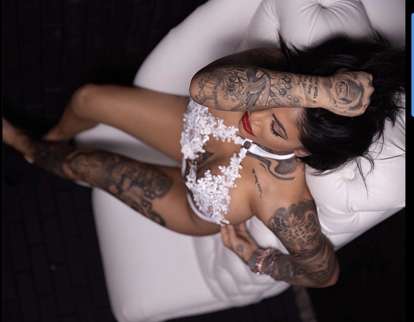 Foxiee OnlyFans header
