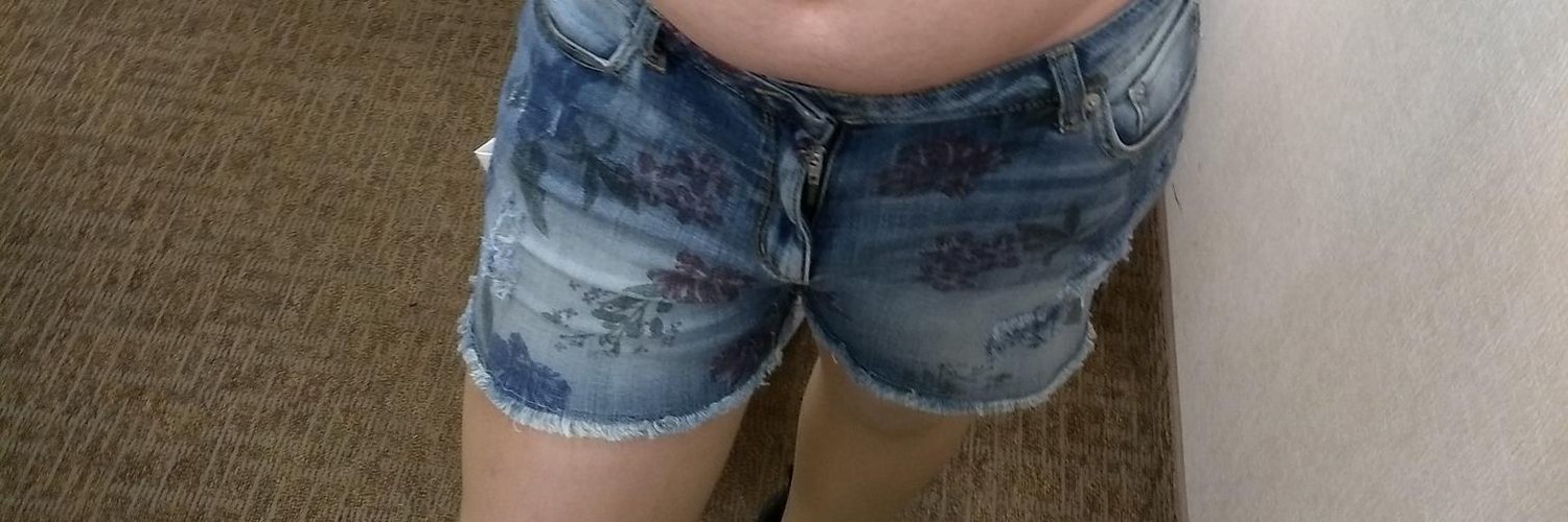 Roxy OnlyFans header