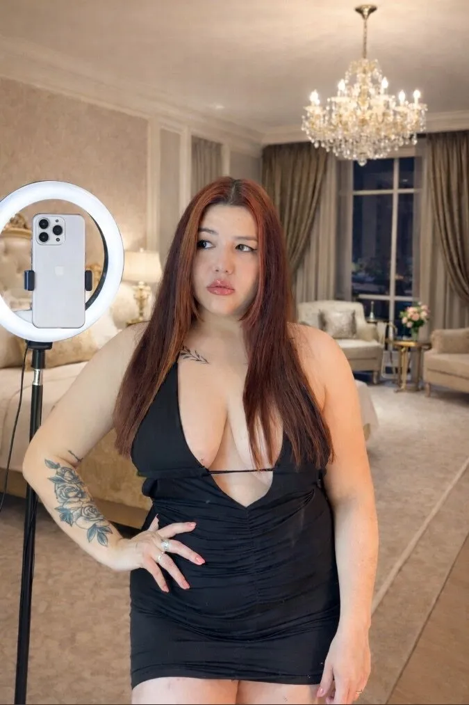 мιѕѕ νєℓνєт 🍒