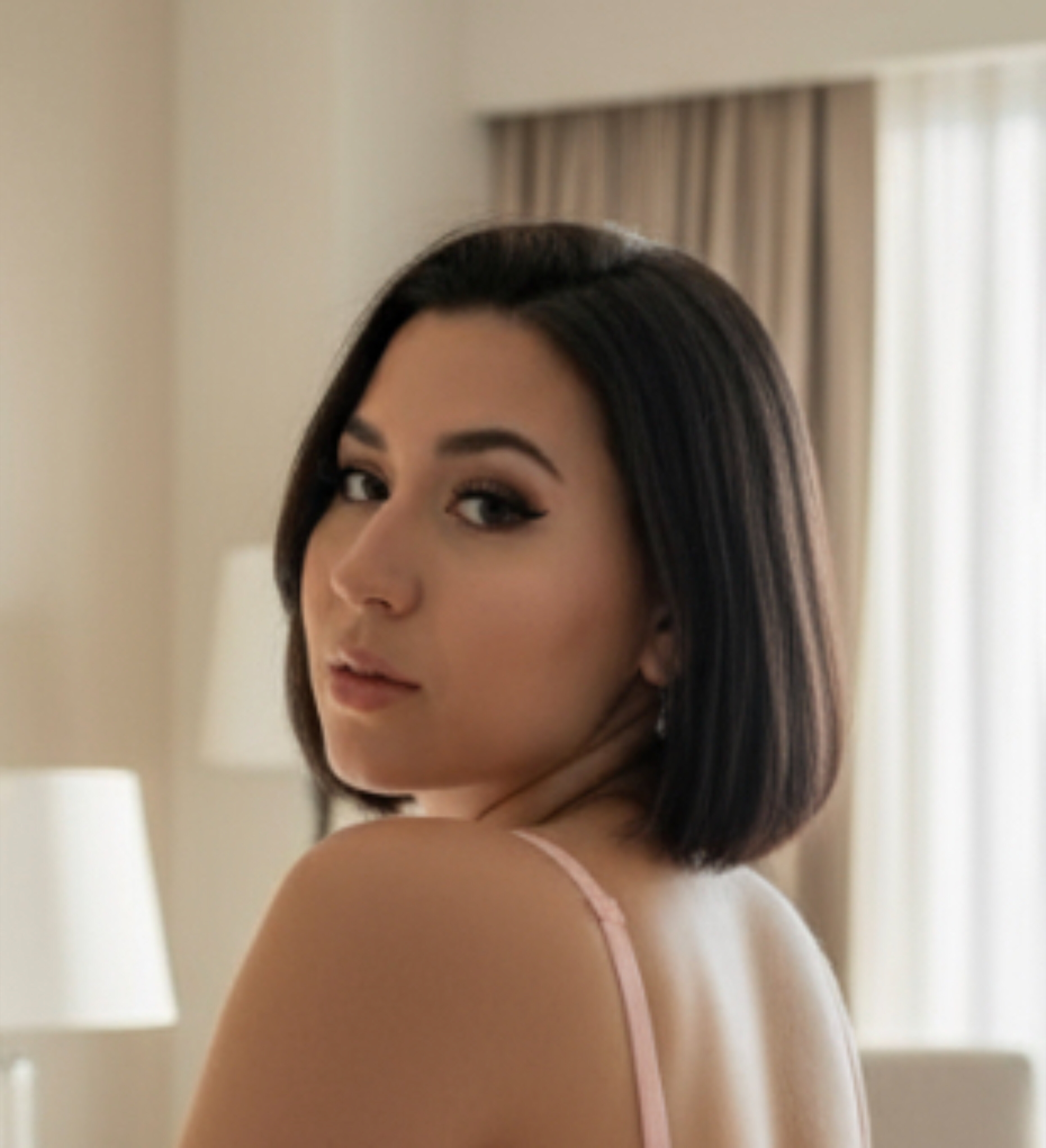 Lola... Thick nurse 😈💋 OnlyFans