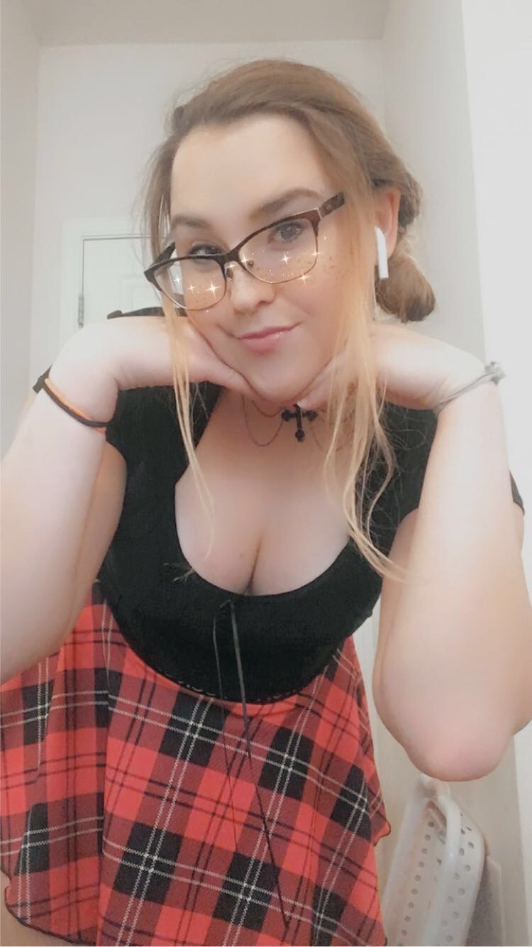 FreakyKitten OnlyFans header