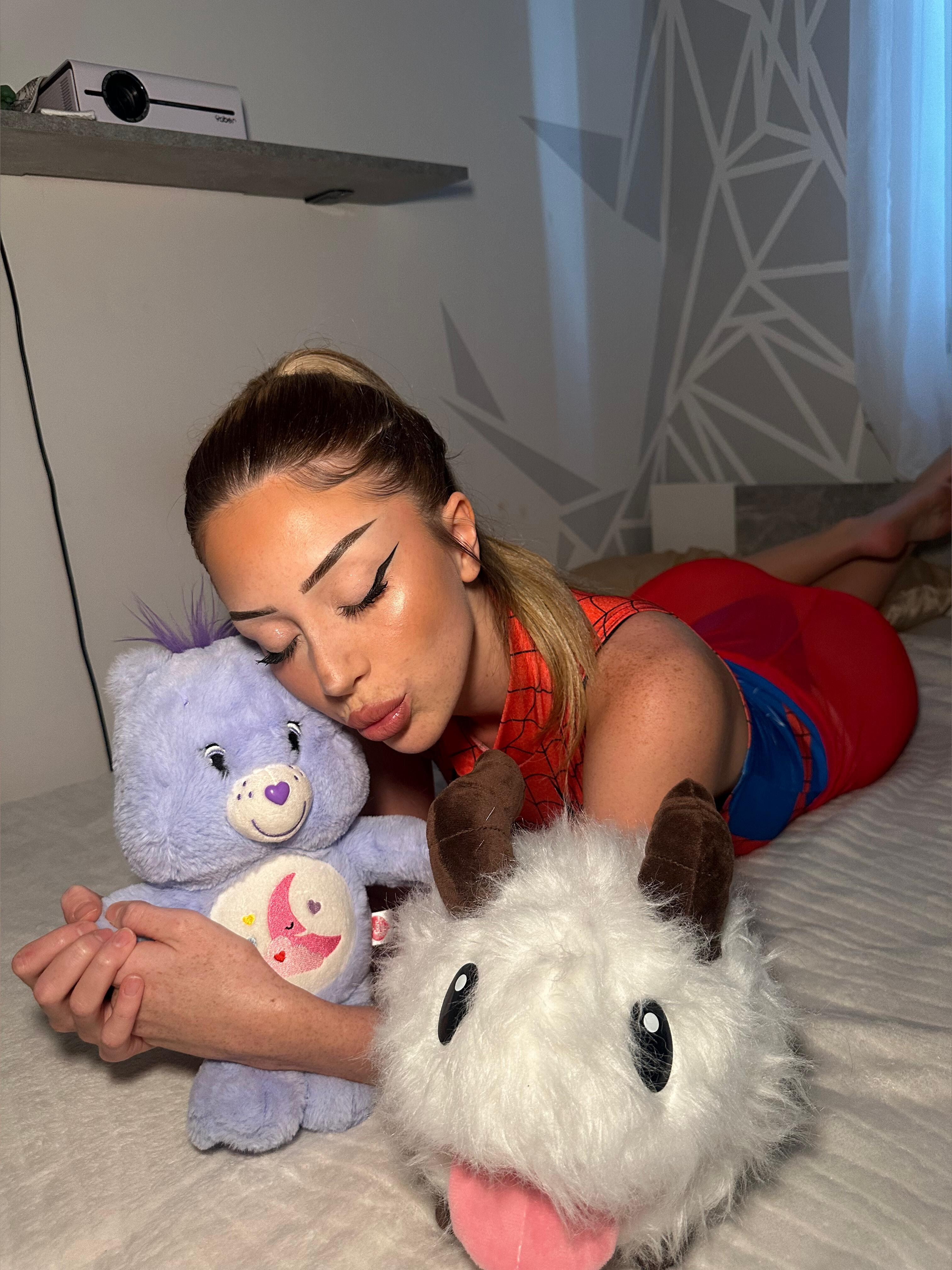 Vina Miledy OnlyFans header