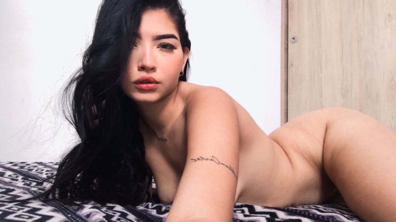 Sara😳💦 OnlyFans header