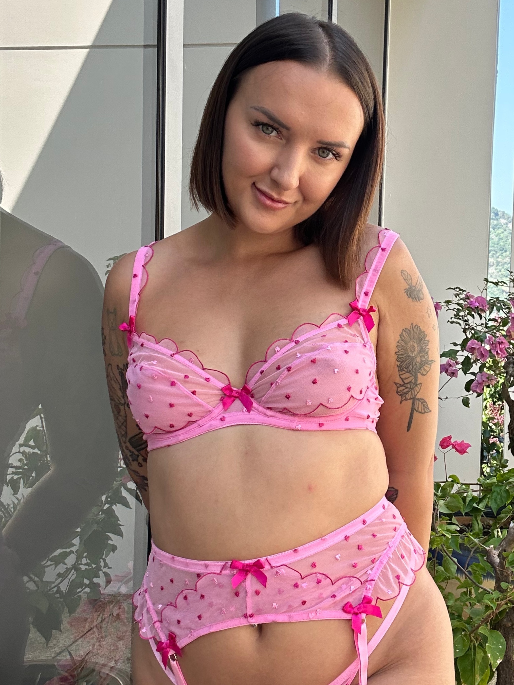 𝗘 𝗩 𝗜 𝗘 🌻 OnlyFans