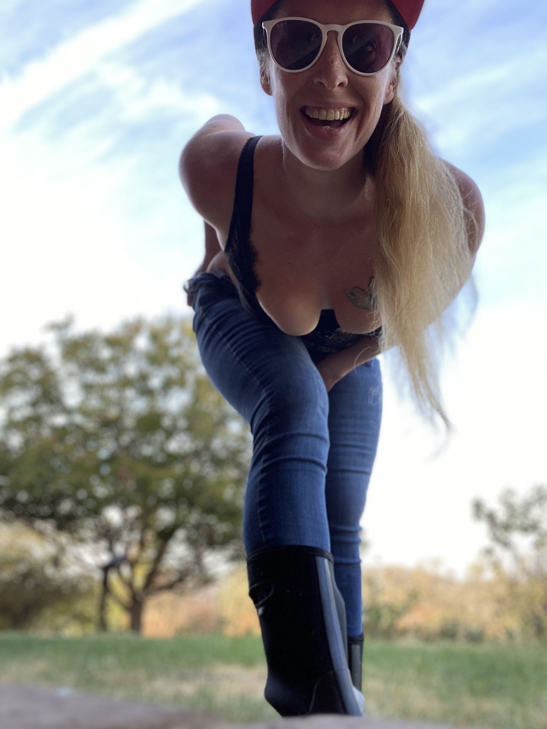 AliceX OnlyFans header