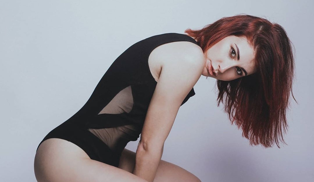 Hellydollfie OnlyFans header