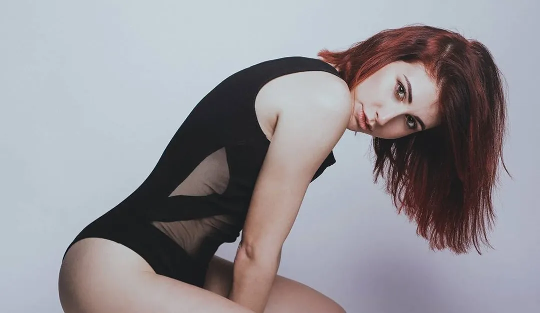 Hellydollfie OnlyFans header