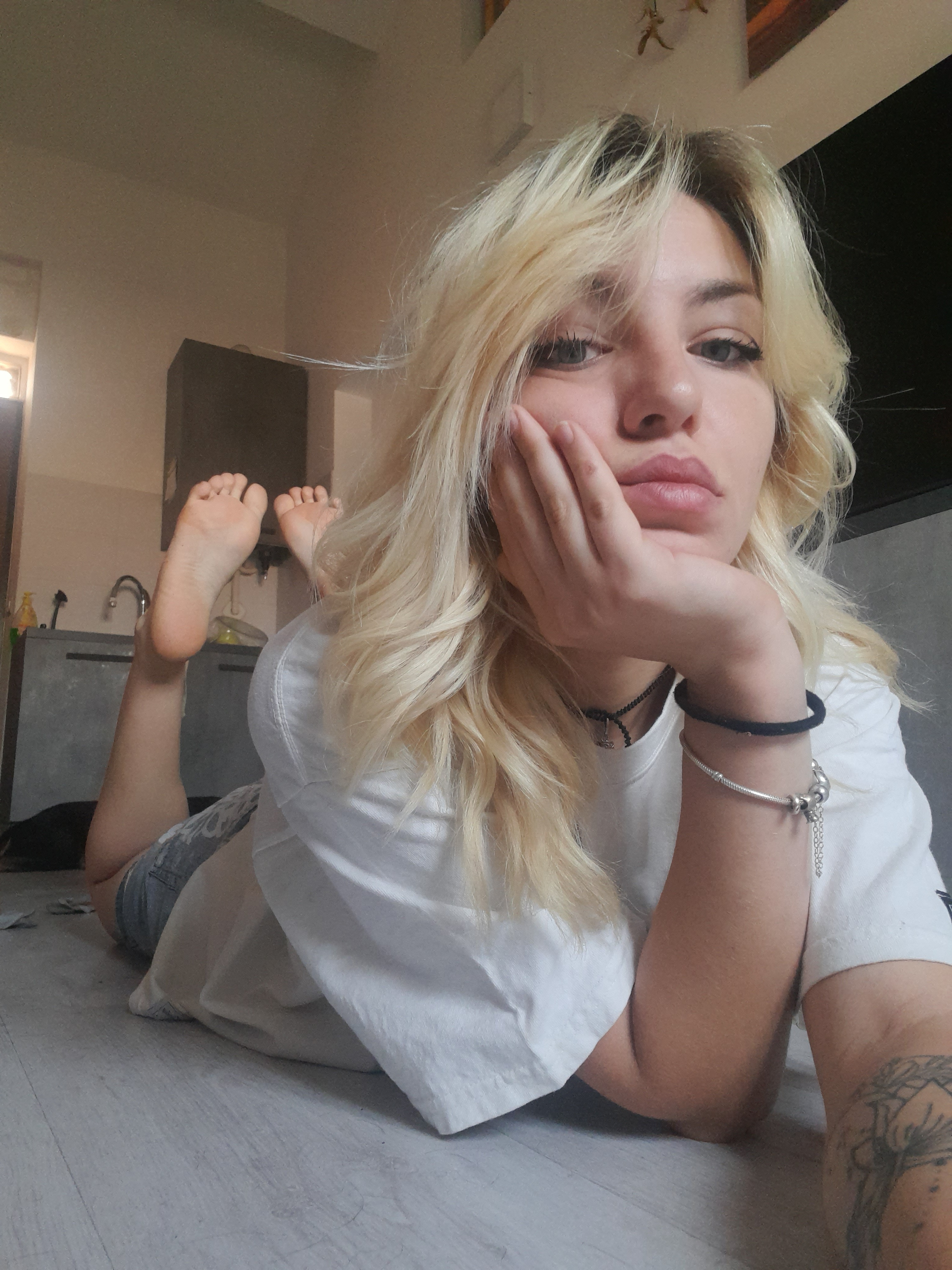 FREELaaMiss23 OnlyFans header