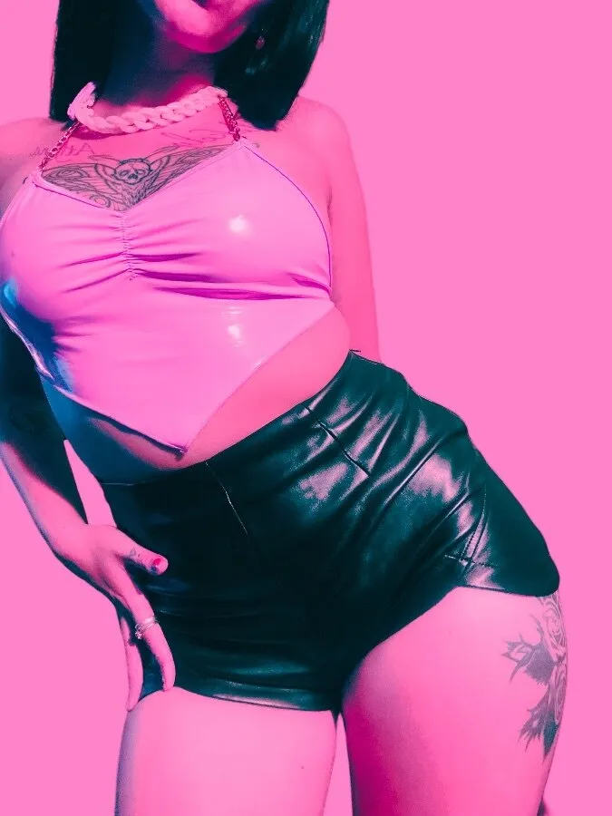 FREE Kalamity Mae😋