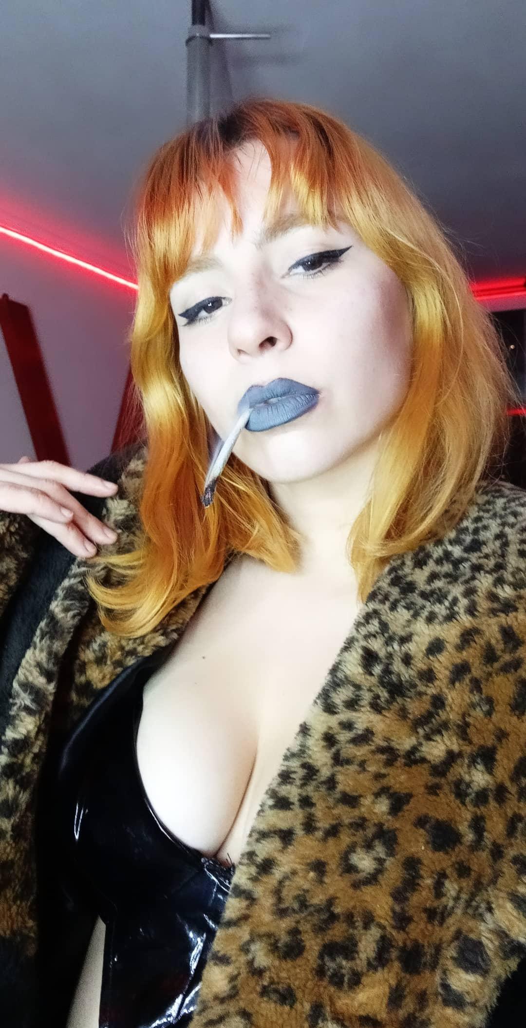 V  E  S  A  N  I  A   -   DOM &amp; FETISH OnlyFans