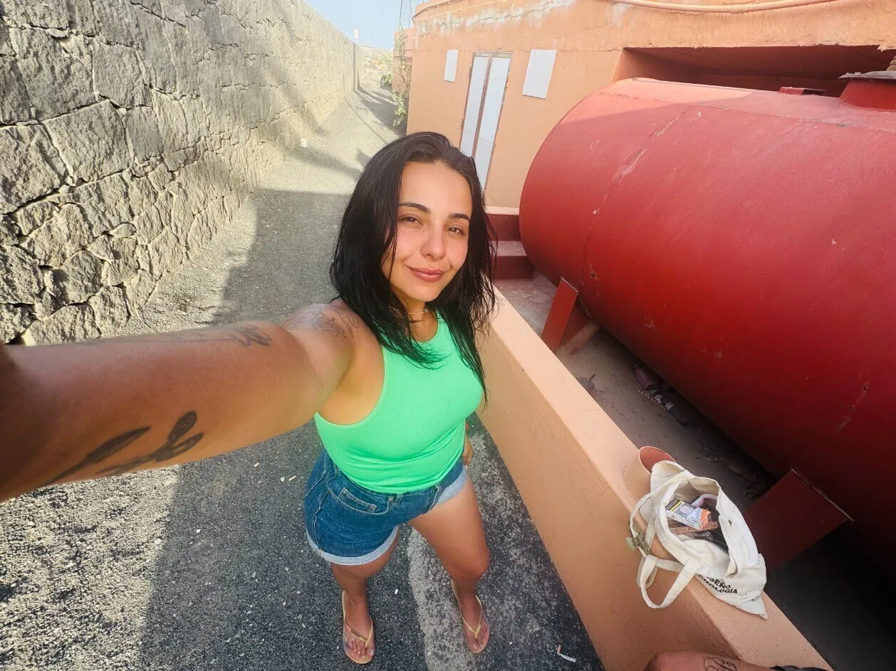 freepetitebrida OnlyFans header