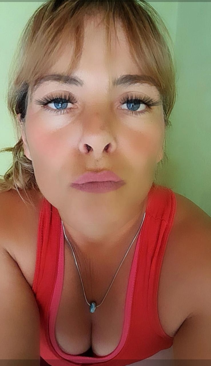 Frida👑 OnlyFans header