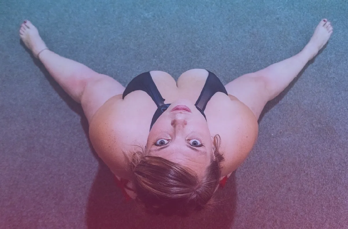 FriskyBarbie OnlyFans header