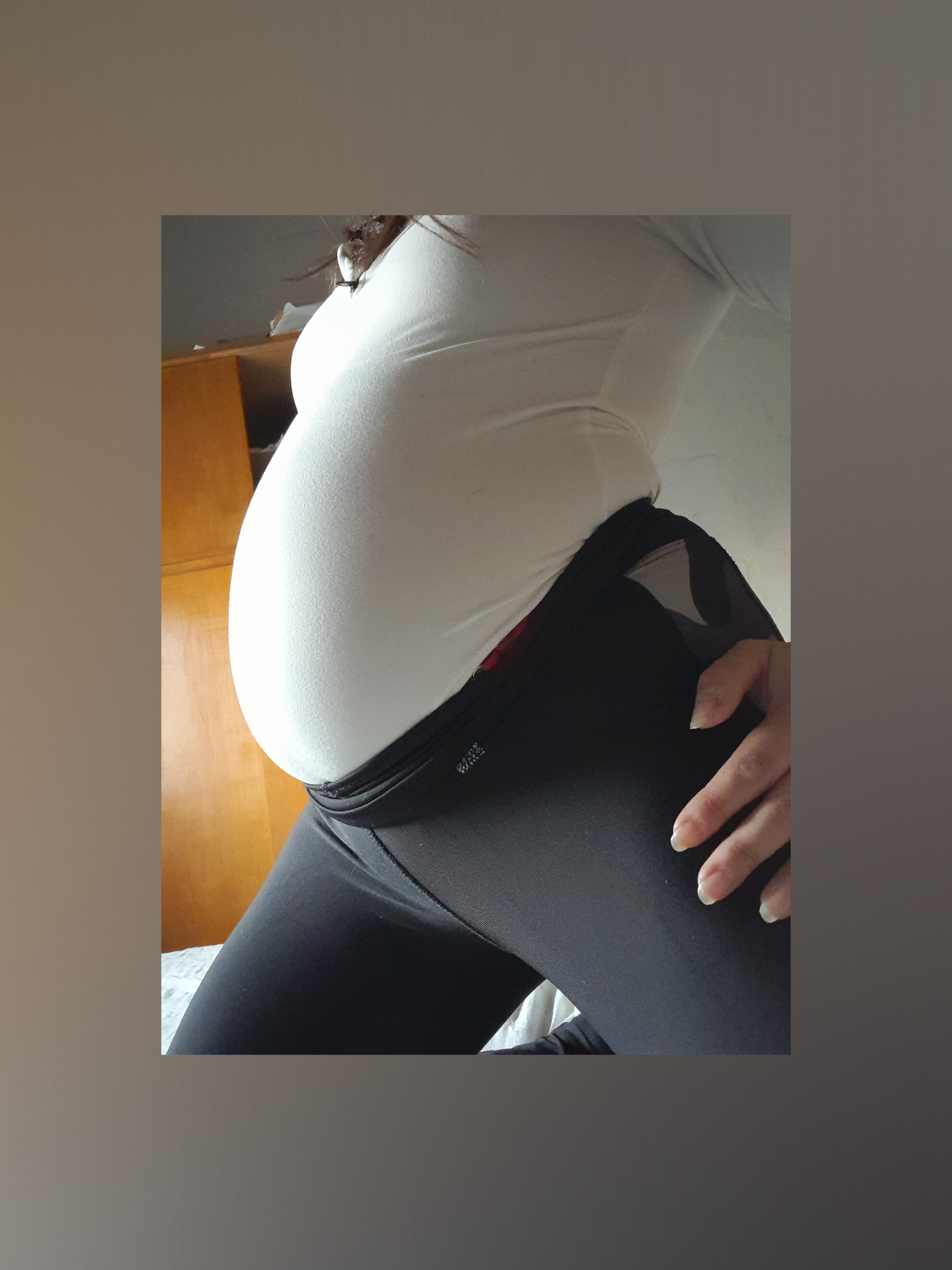 Big Belly 🍓🤰 OnlyFans header