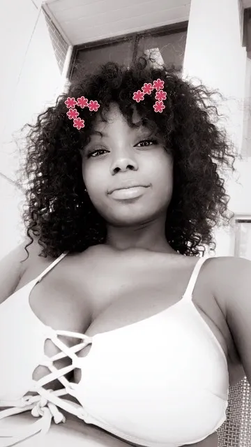 Maggiez Pizza OnlyFans header