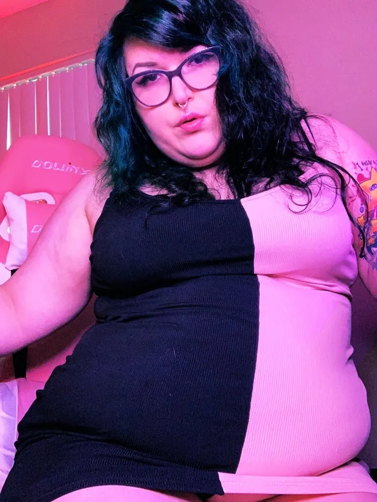 Size Queen McGee 👑