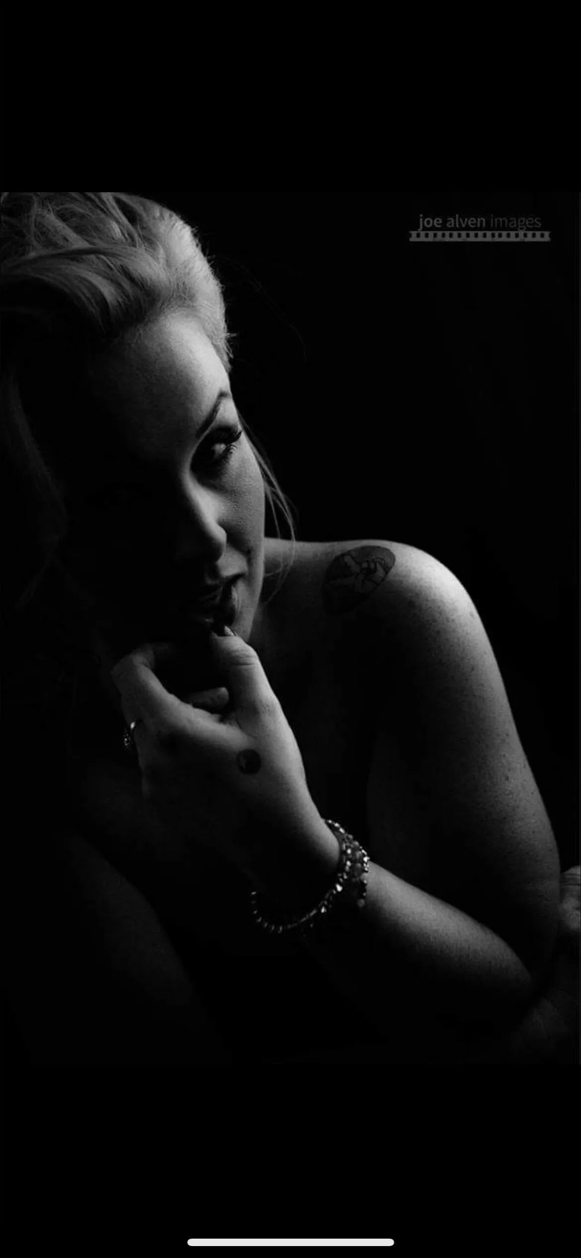 Genevieve OnlyFans header