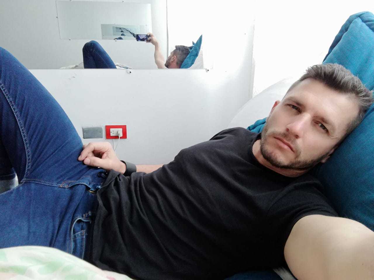 ARIEL DUQUE OnlyFans header