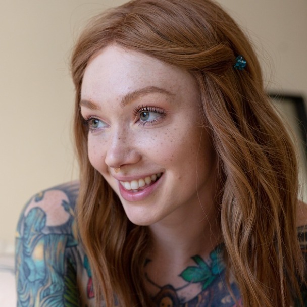 GoAskAlex  👑  Queen of Dirty Talk