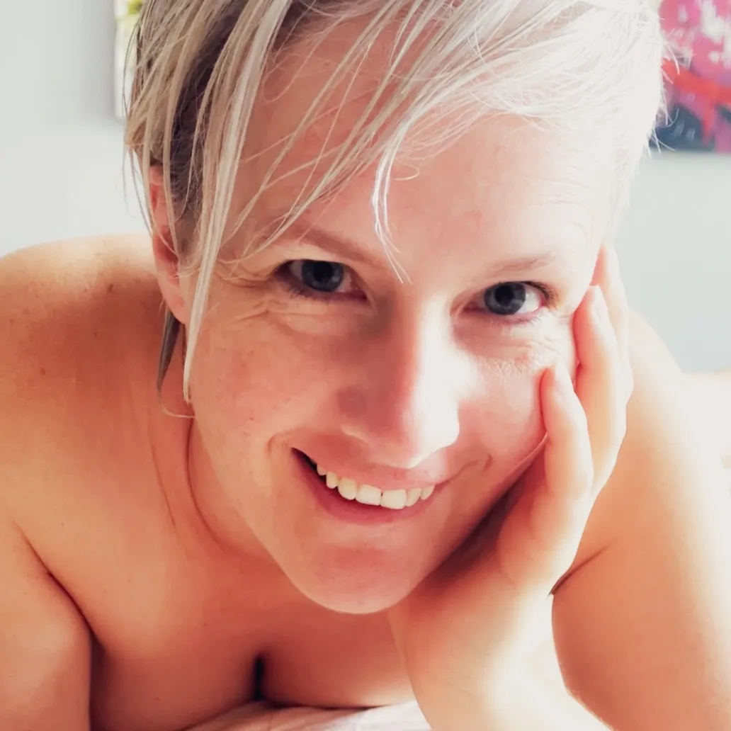 Anja the Swedish ex-Mormon Mommy