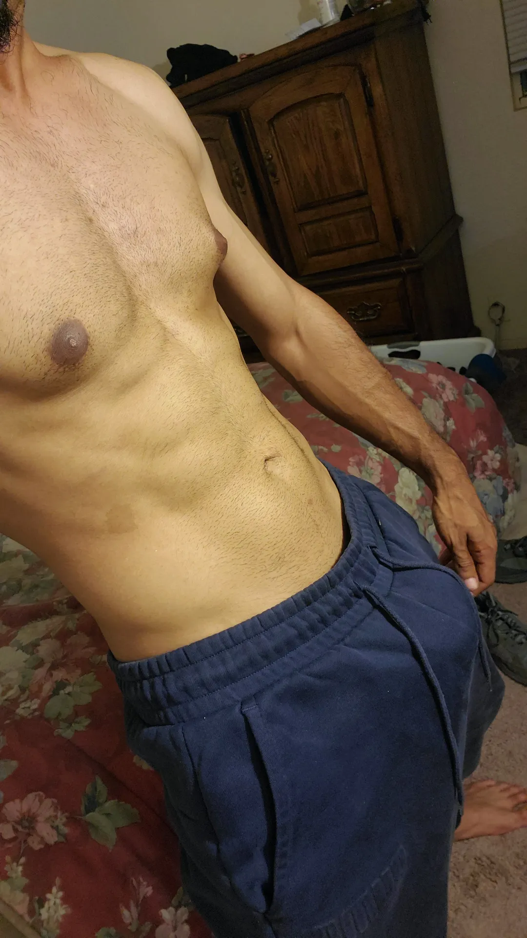 HandsomelyThick 🍆