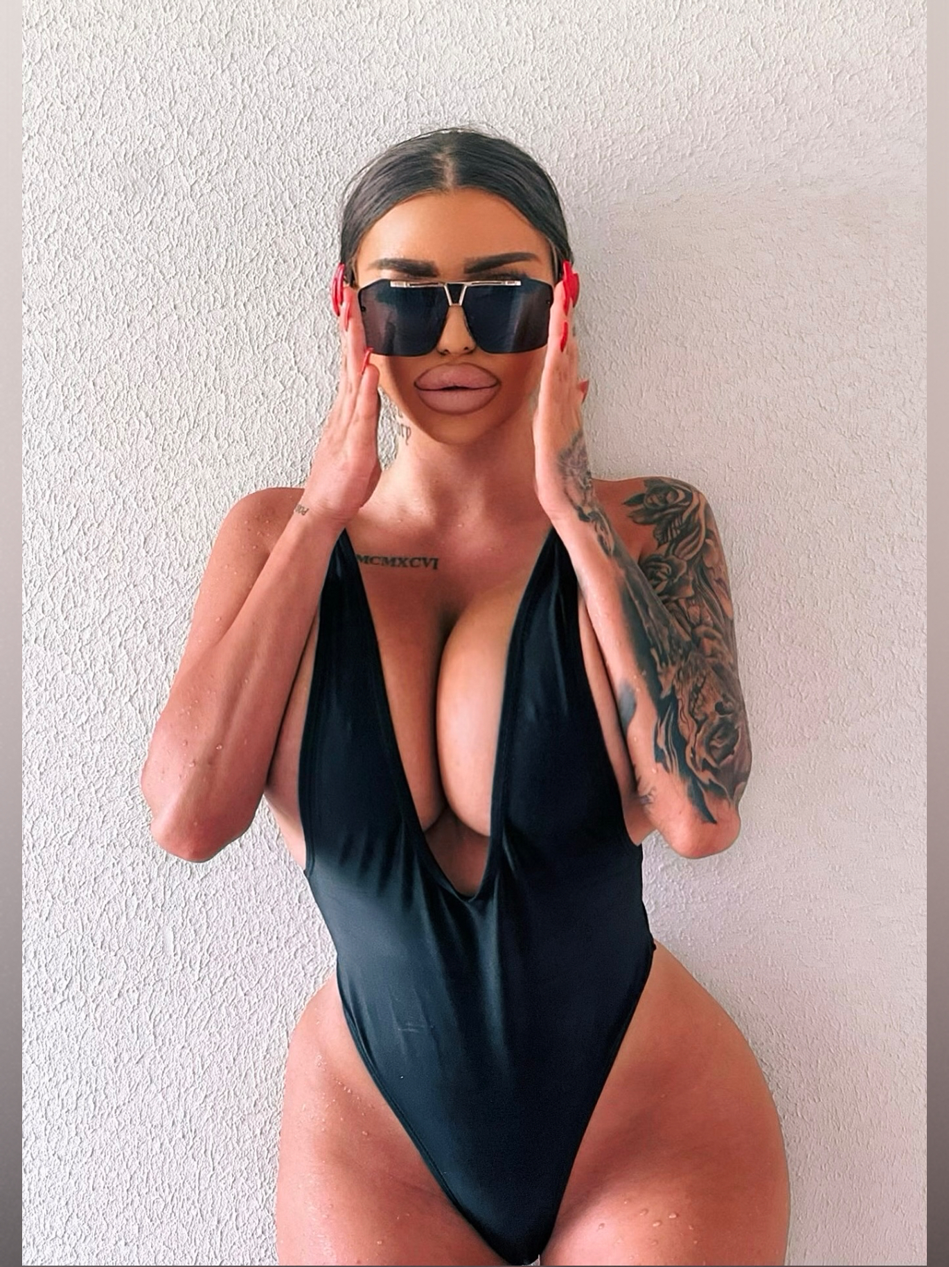 𝐼𝓋𝑜𝓃𝓃𝑒𝐼𝓃𝓀 🖤 OnlyFans