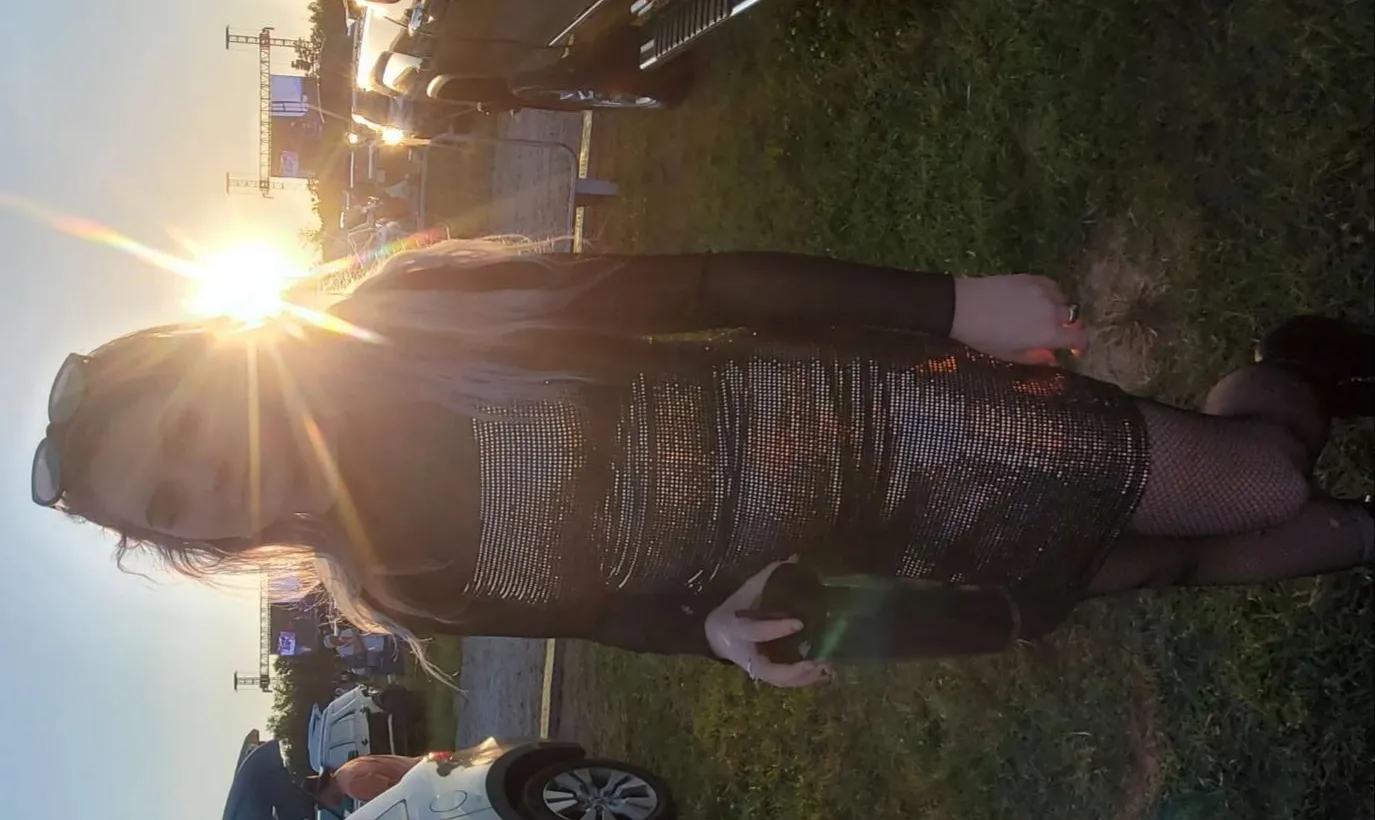 Izzy OnlyFans header