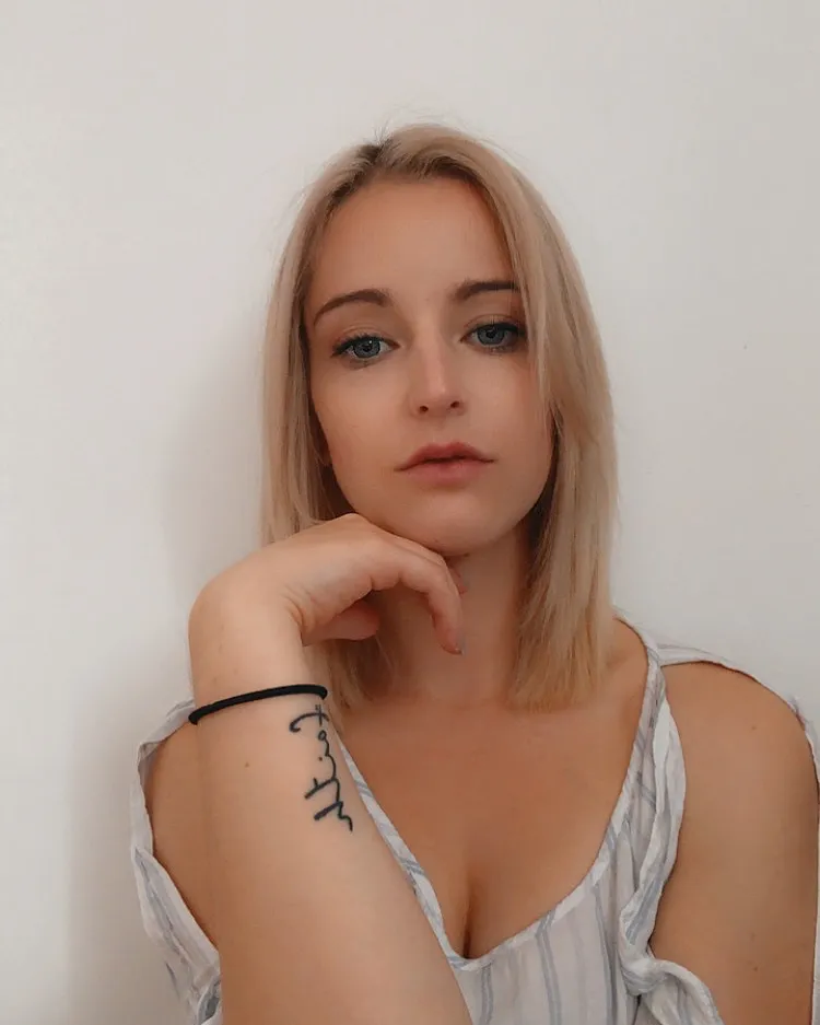 Jani OnlyFans header