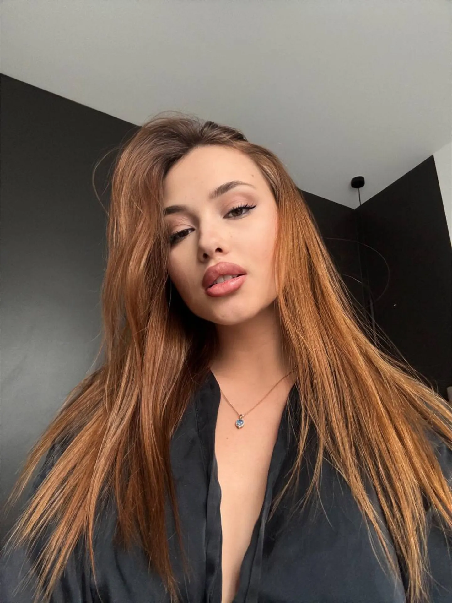JULIA 🌹 OnlyFans profile picture