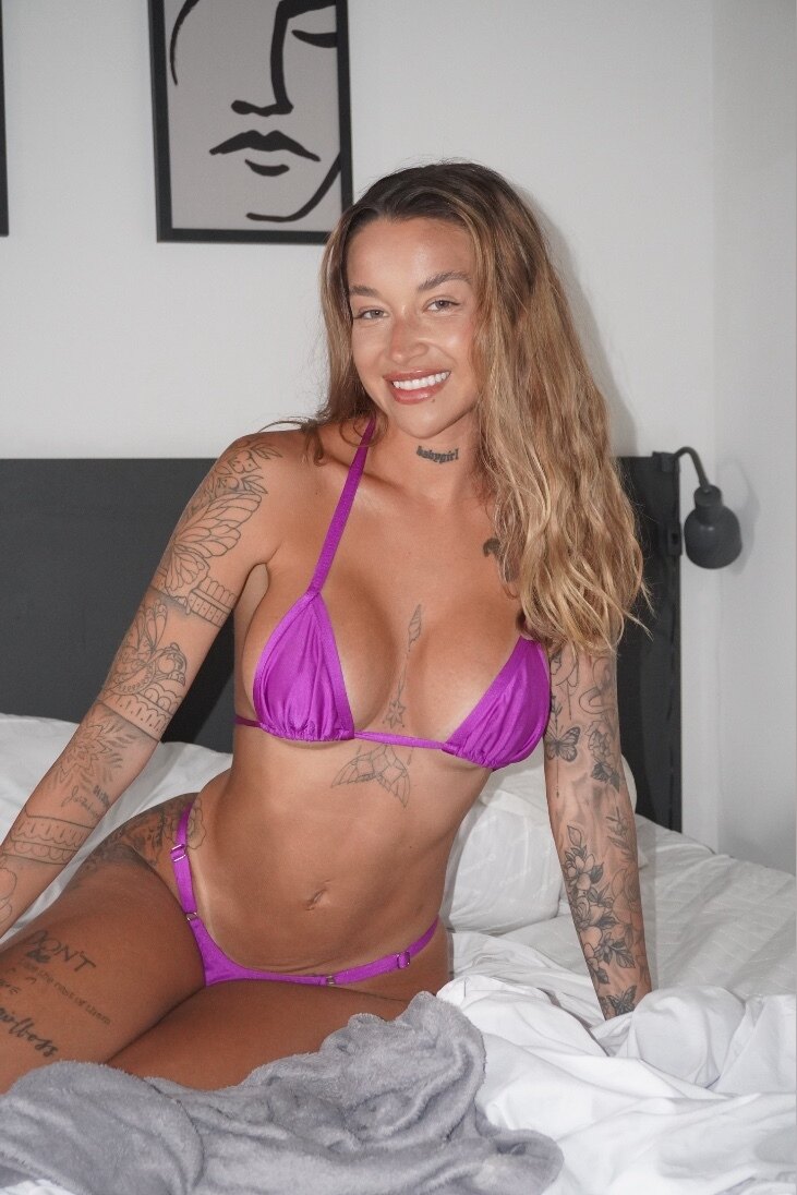 𝐊𝐀𝐓𝐓𝐘 𝐒𝐎𝐀𝐑𝐄𝐙 OnlyFans