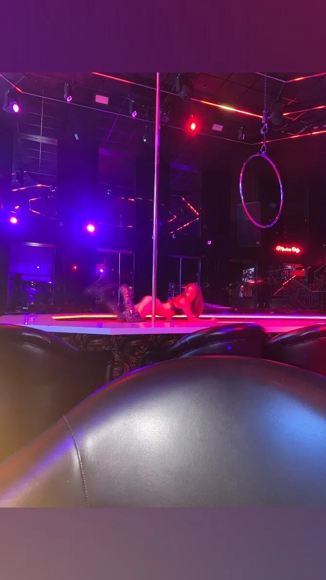 Lanna OnlyFans header