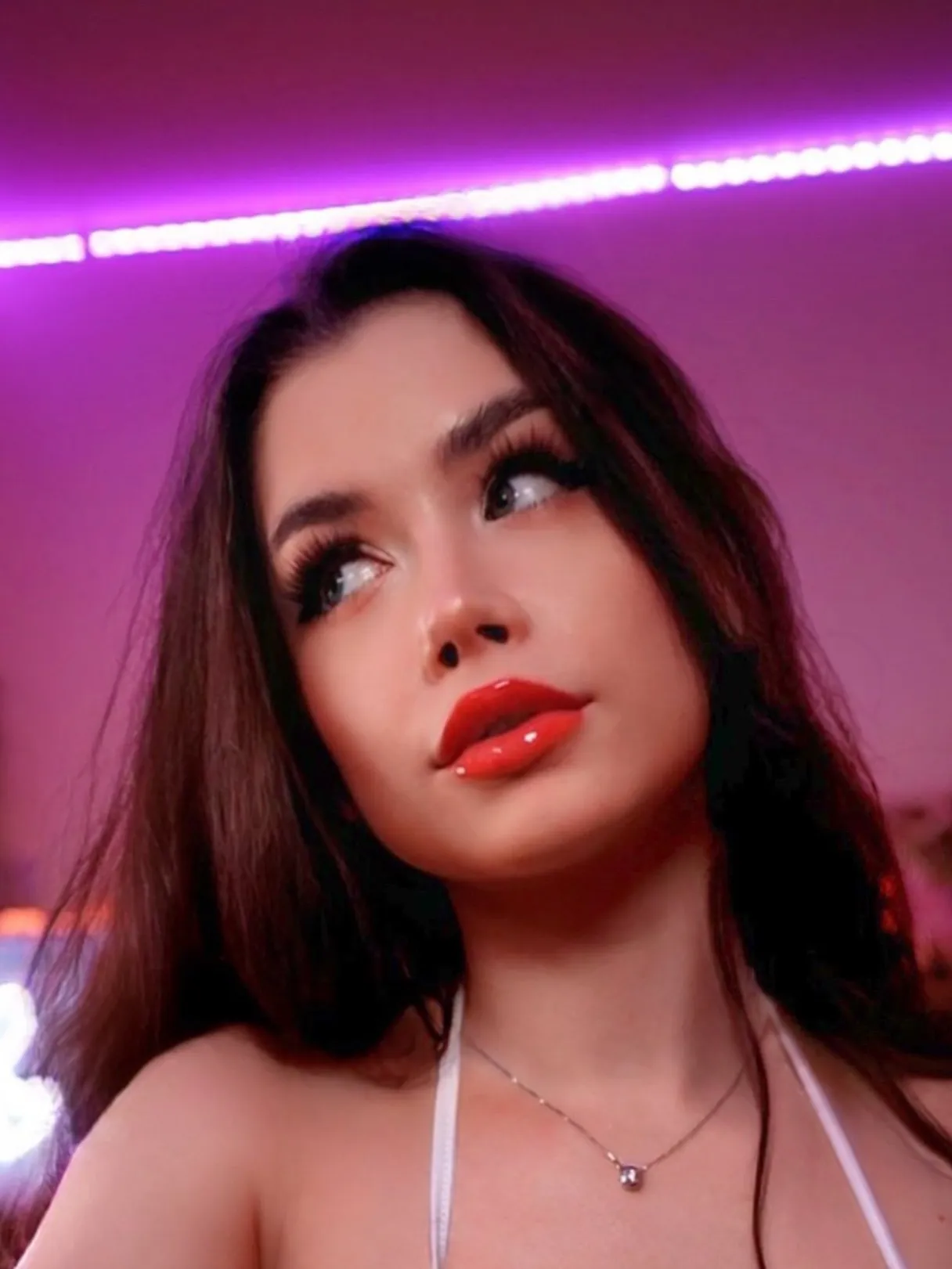 🌿𝗬𝗢𝗨𝗥 𝗚𝗜𝗥𝗟𝗙𝗥𝗜𝗘𝗡𝗗 🍯Laurel Jeune