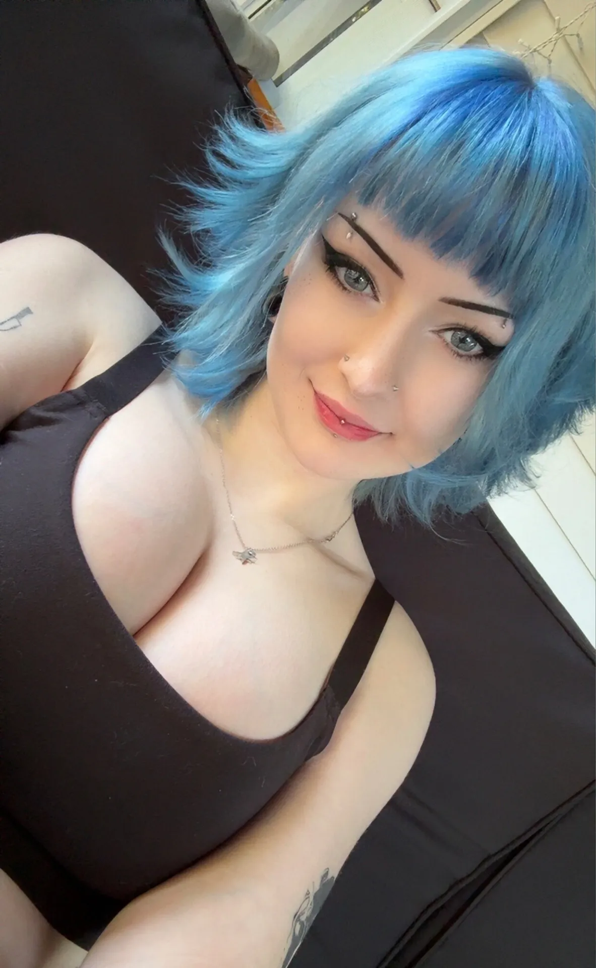 Blue #1 big titty goth gf on OF🦇