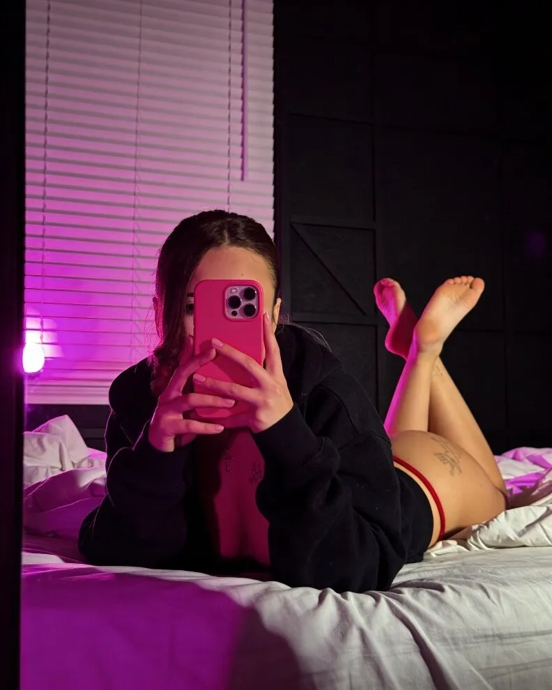 linabinababy OnlyFans header