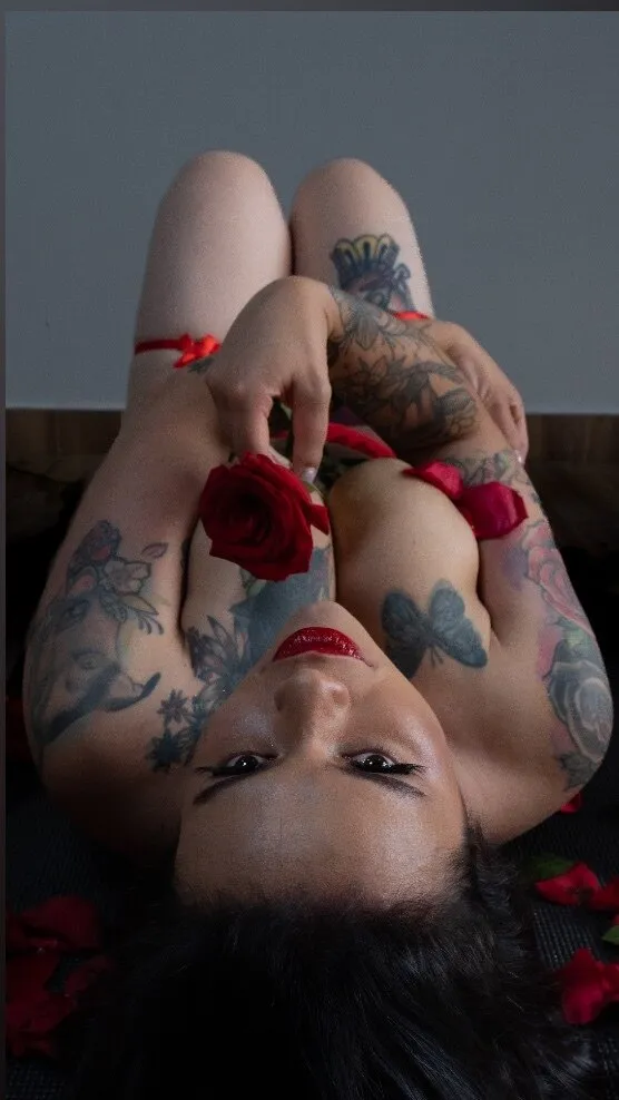 JESICALINARES OnlyFans header