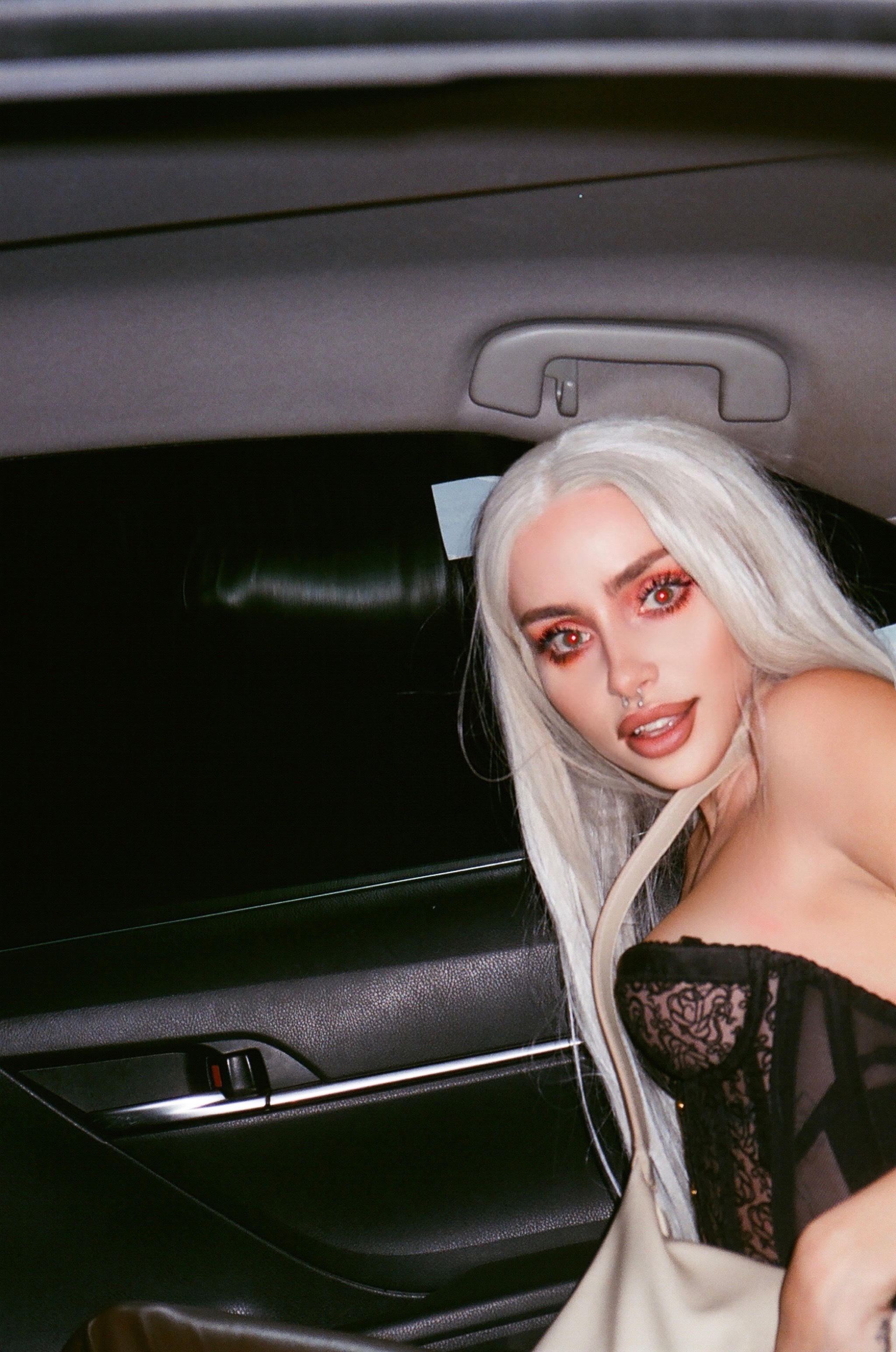 Naomi Woods OnlyFans