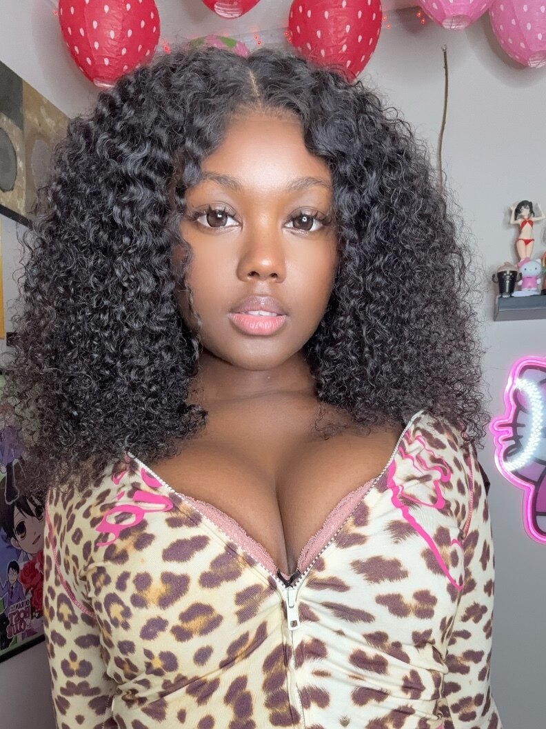 jadathedoll 👩 (21 y/o Ebony 🥵)