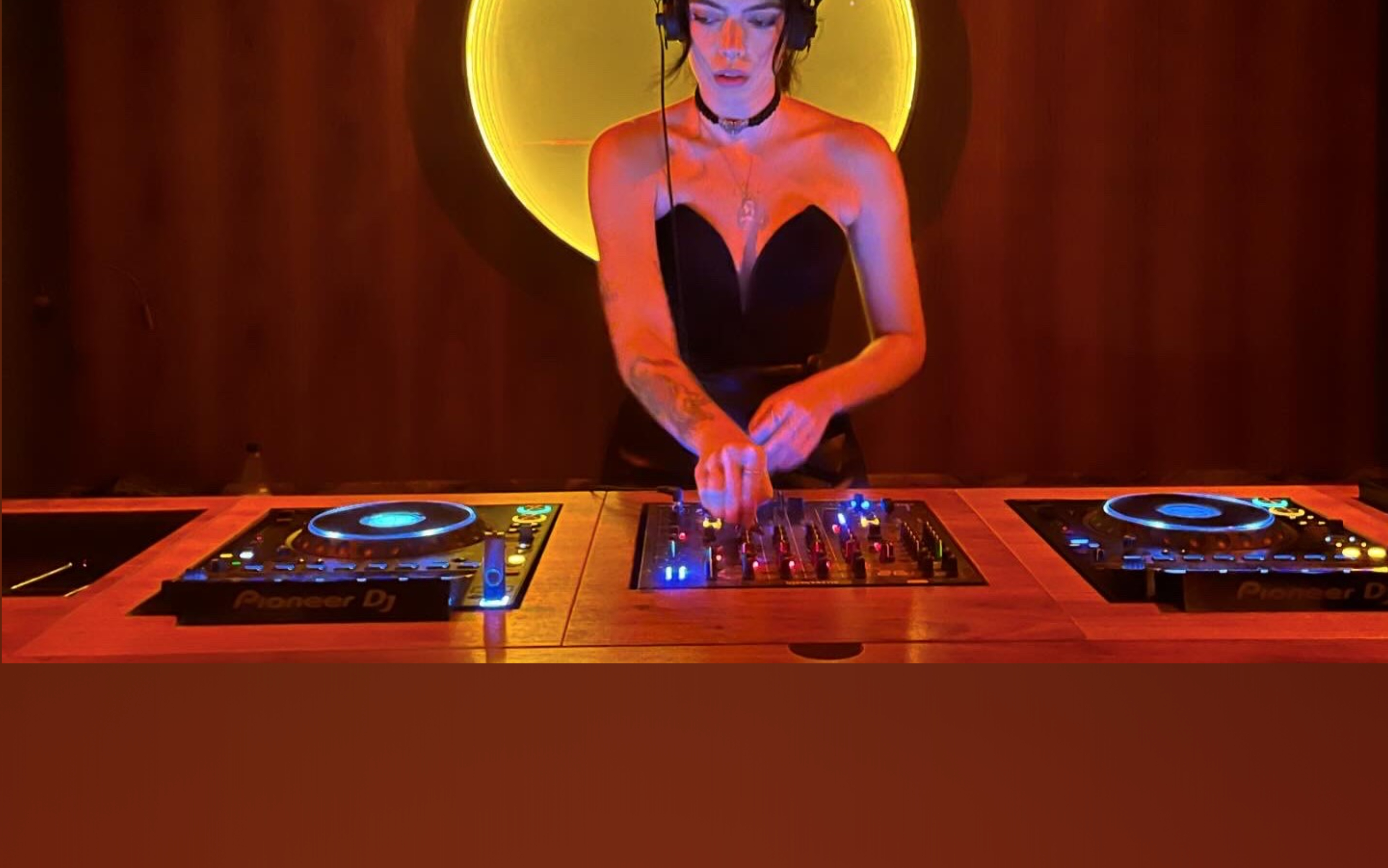 Liz Fermini OnlyFans header